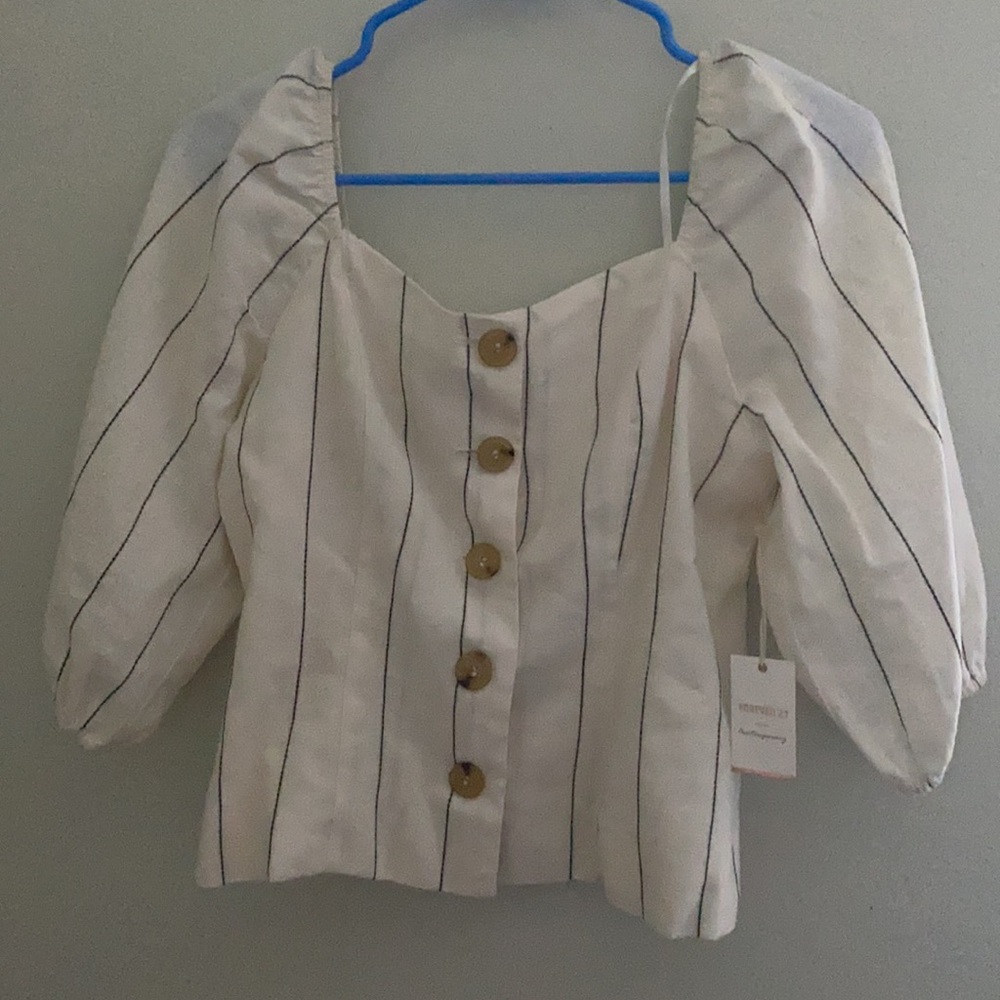 Puff sleeve square neck button up top